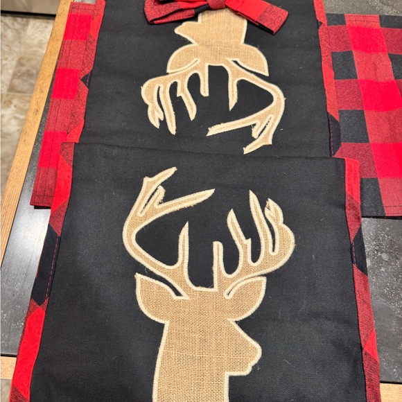Buffalo Red Plaid Reindeer Christmas Table Runner - Picture 5 of 10